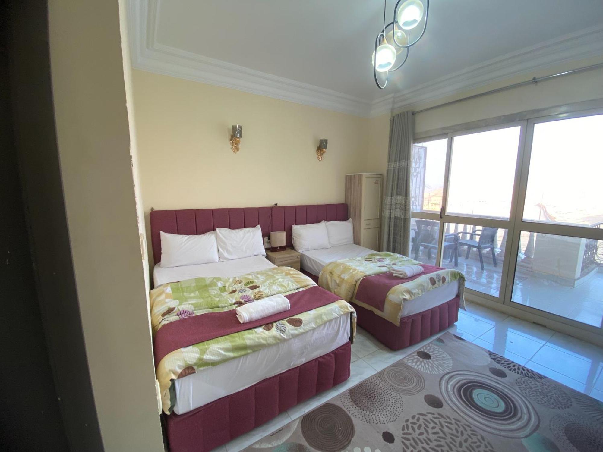 Pyramita Hotel Ghatati Экстерьер фото